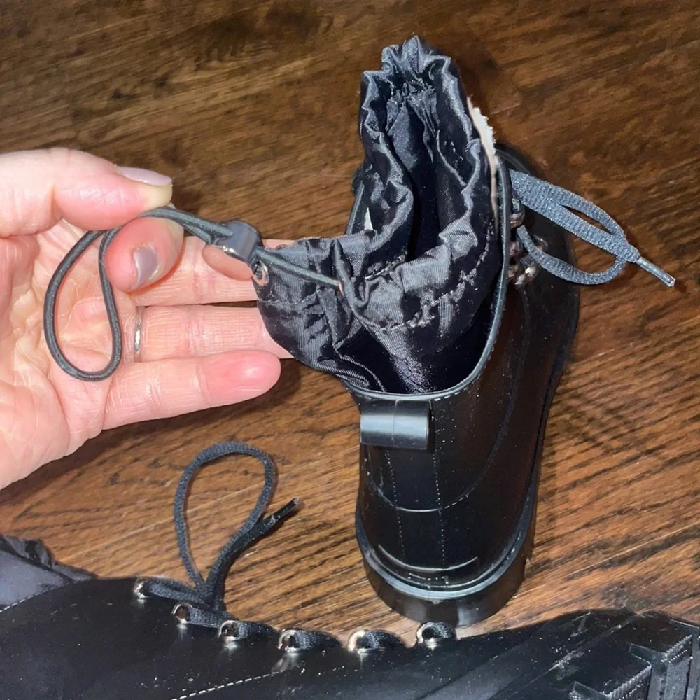 ♡Marc fisher waterproof lace up boot